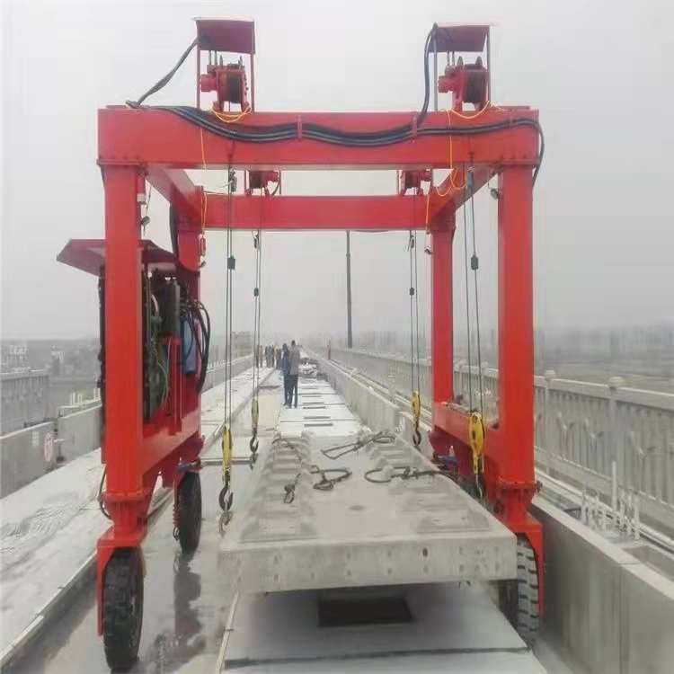 桥梁工程轮胎吊2.jpg